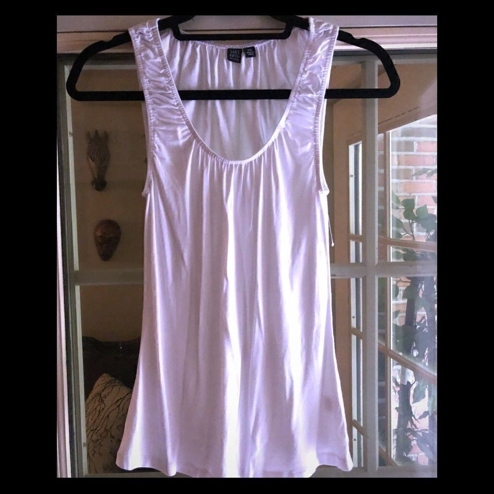 SAKS FITH AVE TANK would fit xs up to medium very stretchy
